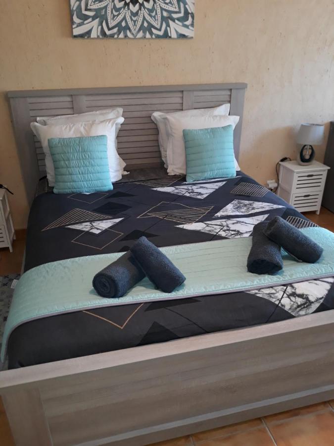 Hotes De L'Isle Saint-Medard-de-Mussidan Buitenkant foto