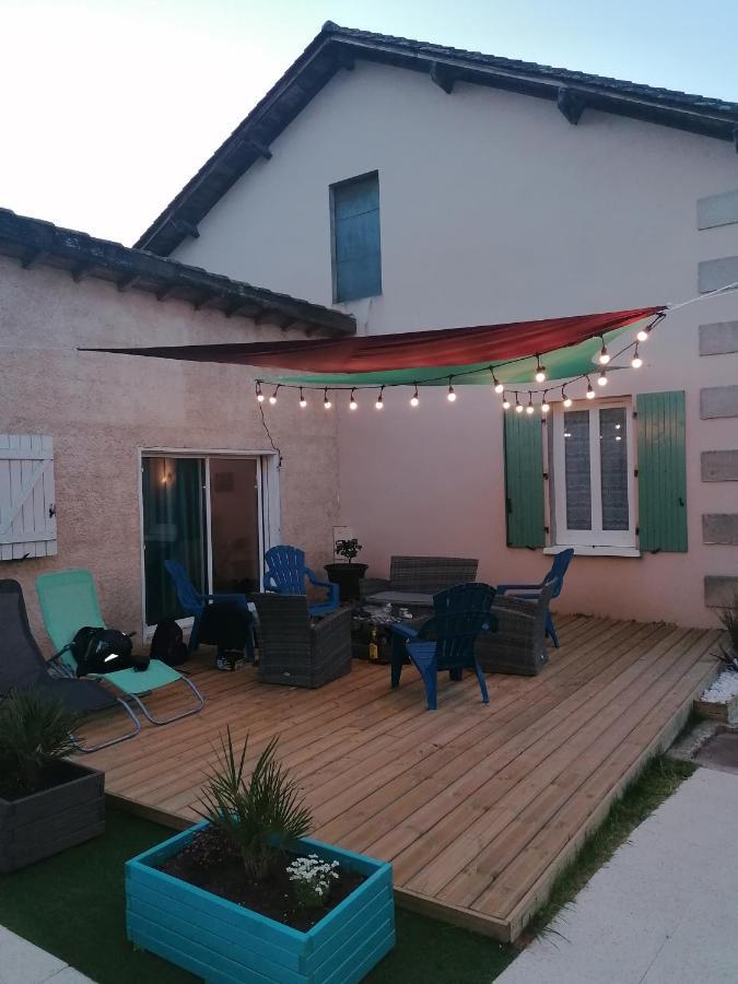 Hotes De L'Isle Saint-Medard-de-Mussidan Buitenkant foto